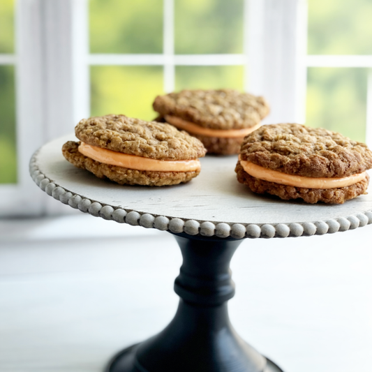 Oatmeal Carrot Cake Cream Cookies
